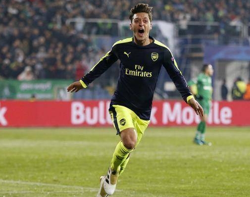 厄齐尔的球风和特点是什么？